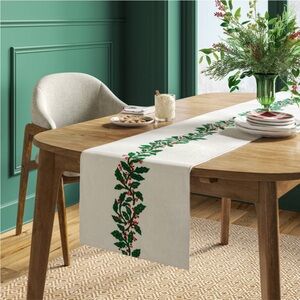NWT threshold holly berry table runner 14x72